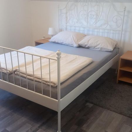 Keti Apartment Plaski ภายนอก รูปภาพ