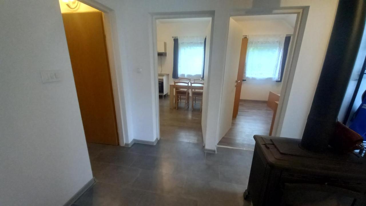 Keti Apartment Plaski ภายนอก รูปภาพ