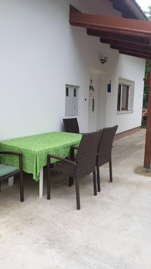 Keti Apartment Plaski ภายนอก รูปภาพ