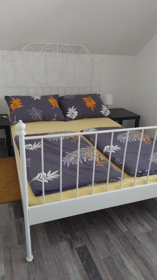 Keti Apartment Plaski ภายนอก รูปภาพ