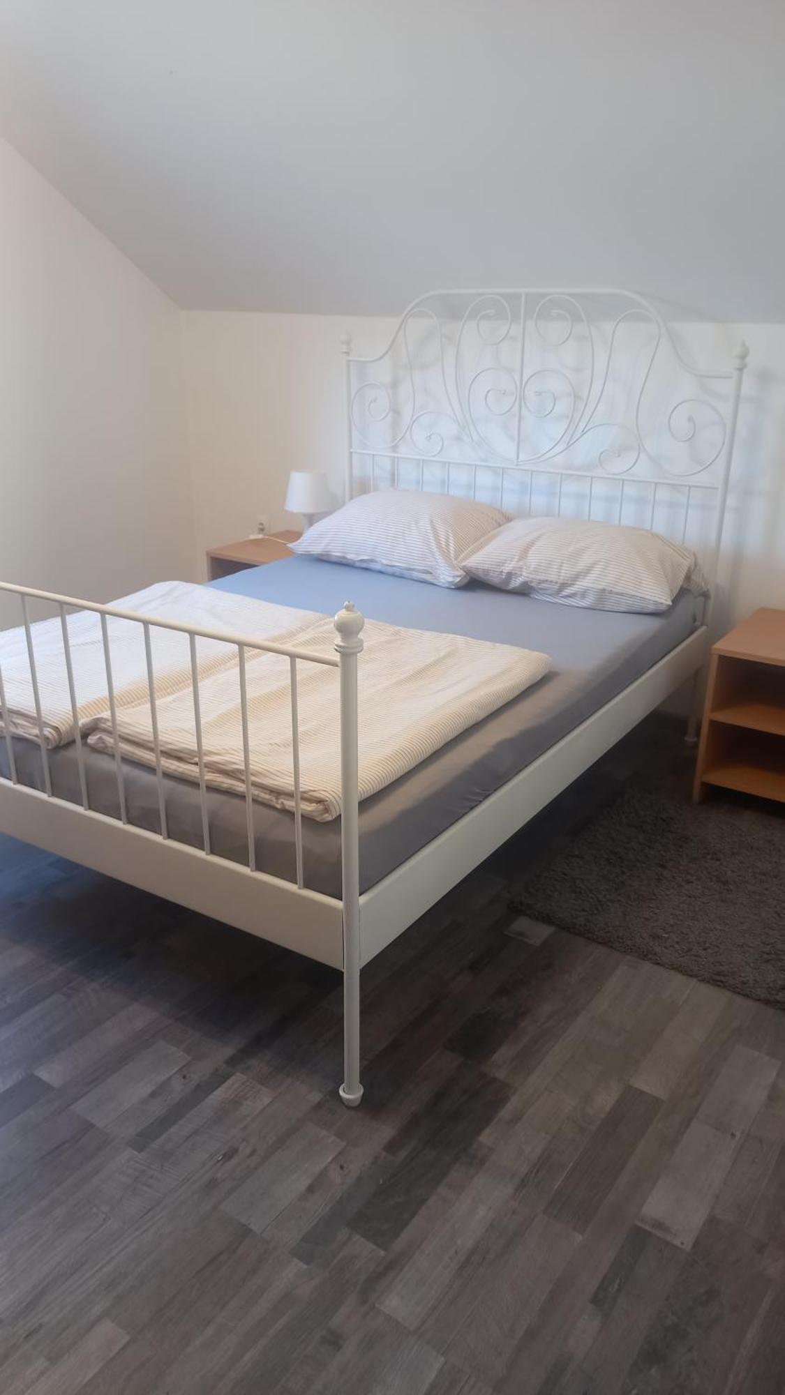 Keti Apartment Plaski ภายนอก รูปภาพ
